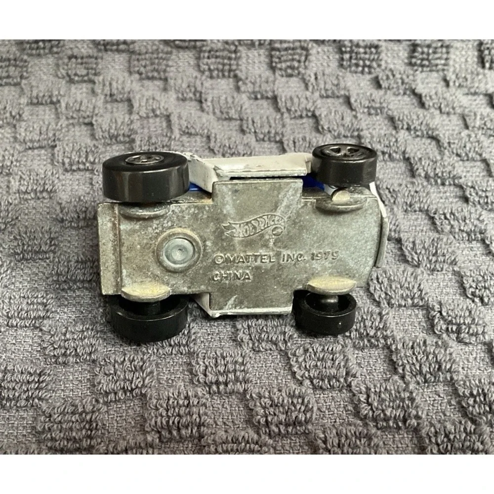Vintage Hot Wheels By Mattel White Zamboni 1979 Diecast Vehicle RARE